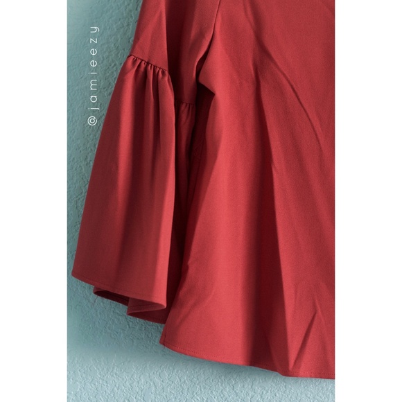 Who What Wear | NWT Wide Bell Sleeve Blouse - Picture 3 of 7